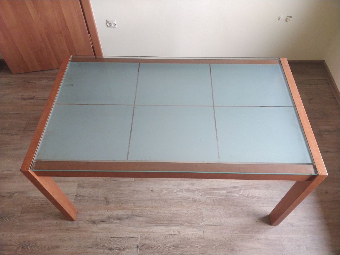 Stół ze szklanym blatem 145.5 cm x 85 cm