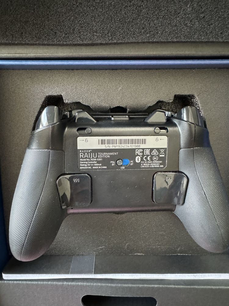 Pad PS4/PC Razer Raiju