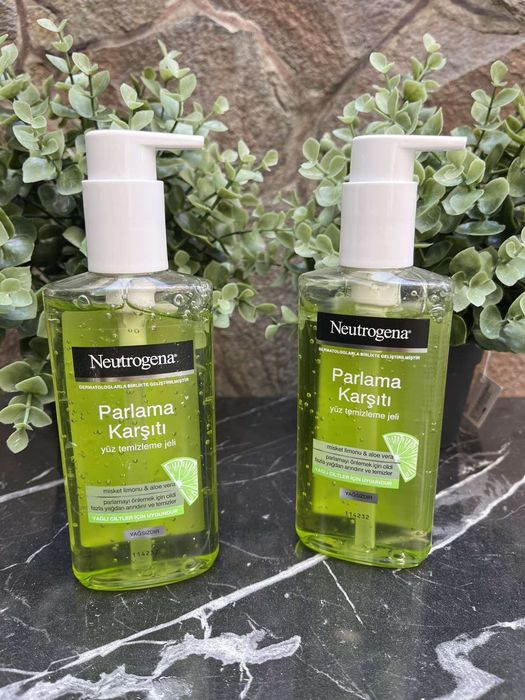 Neutrogena вмивалка гель з алое вера та лаймом .