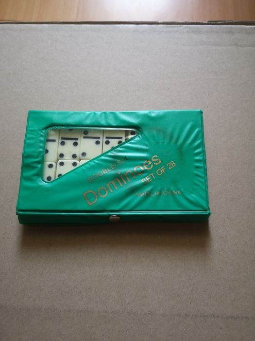 Продам  игру домино