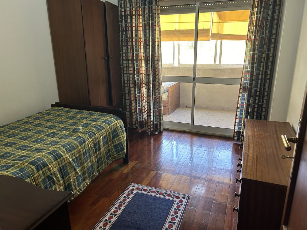 Alugo 2 quartos na Póvoa de Santa Iria