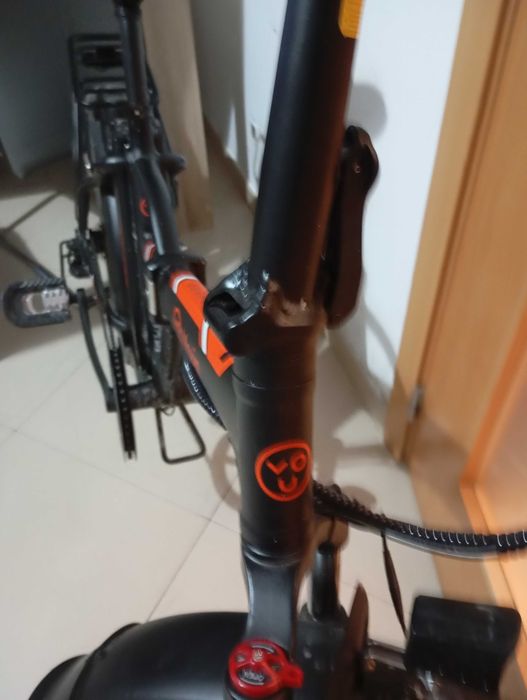 Bicicleta elétrica impecável praticamente nova