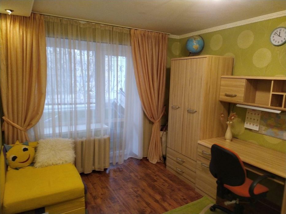 3-х комнатная в кирпичном дома на Высоцкого/Сахарова (2-870-569)