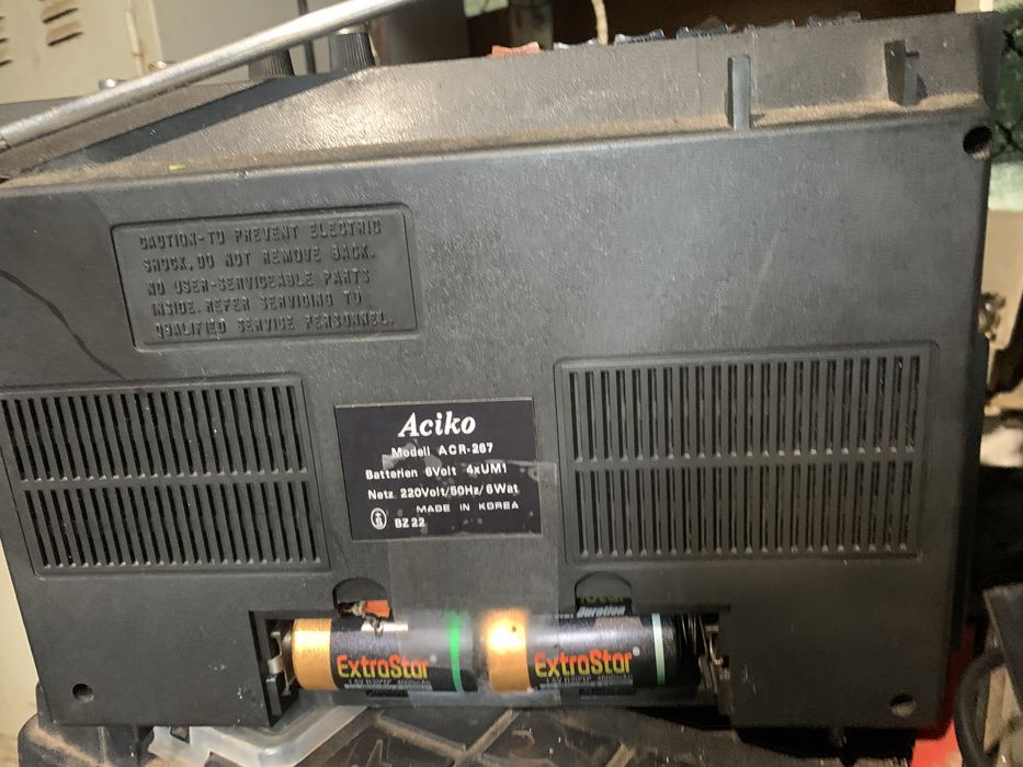 Radio antigo Aciko em bom estado