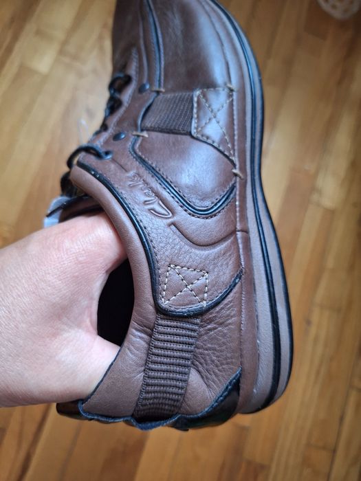 Туфлі шкіряні Clarks