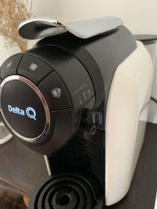 Maquina de Café Delta MilkQool BRANCA