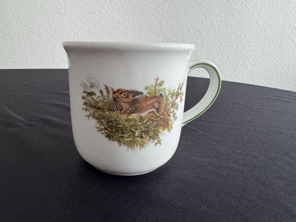 Porcelanowy kubek z motywem myśliwskim