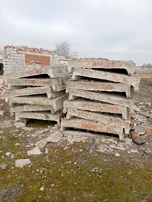 Продам плиты перекрытия длиной 6 на 1, 5 метров.