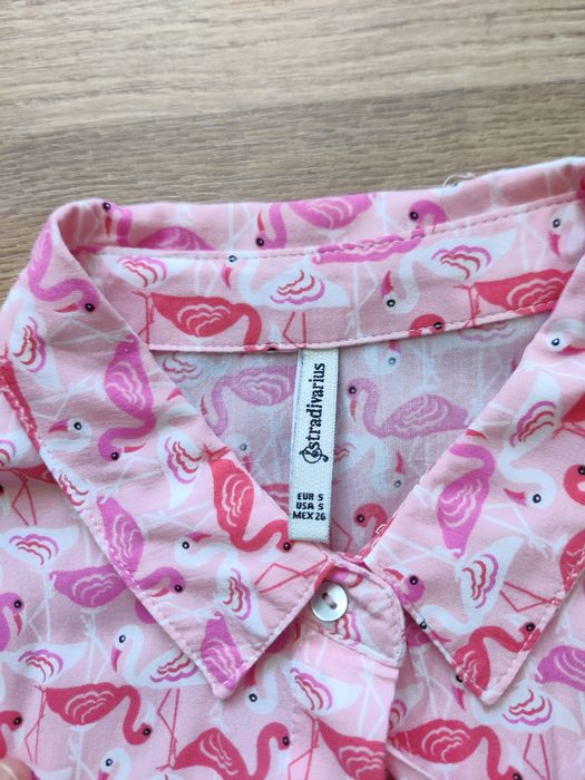 Camisa estampada flamingo / Stradivarius