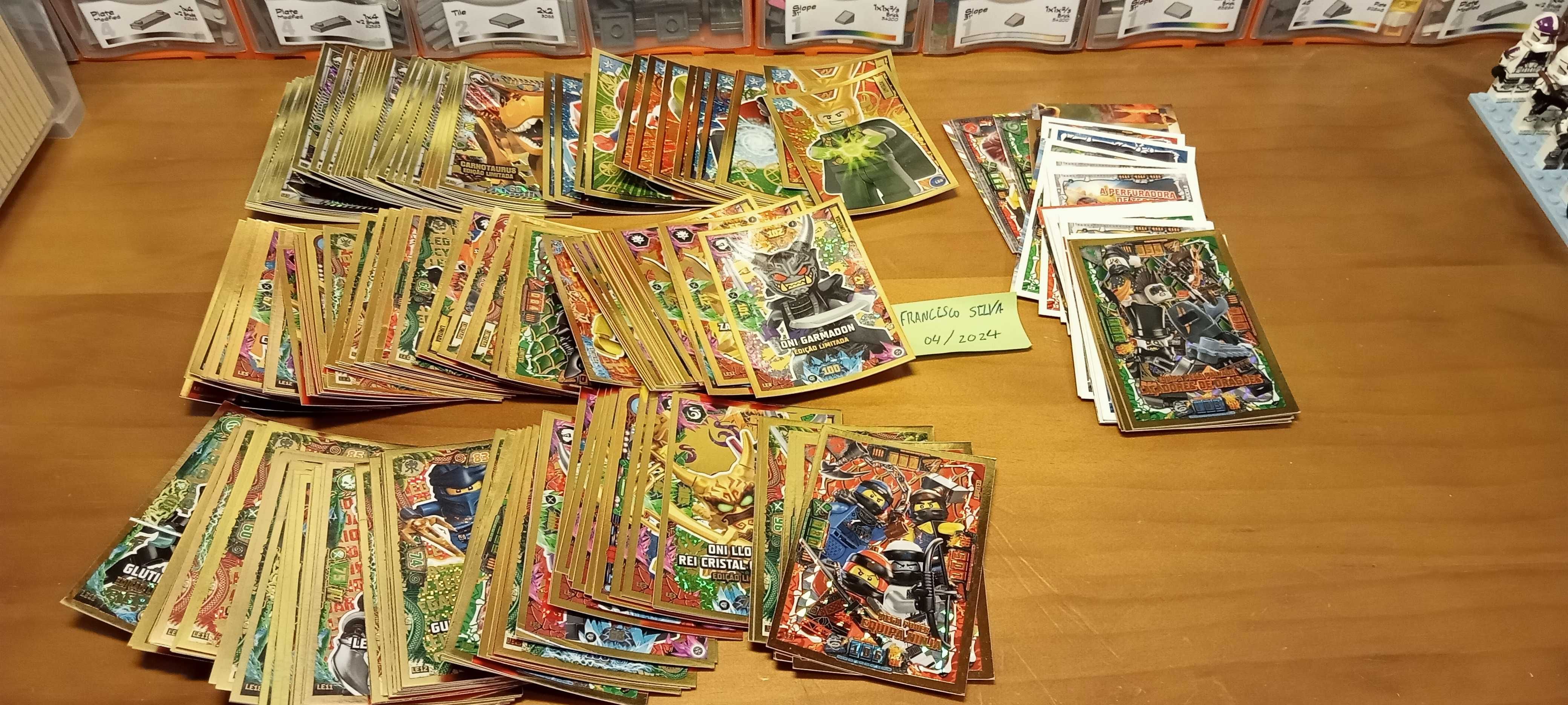 LEGO NINJAGO e JURASSIC WORLD -  cromos e cartas