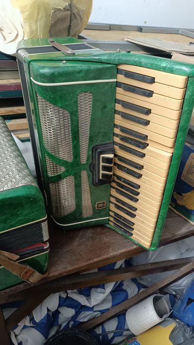 Продам аккардеон
