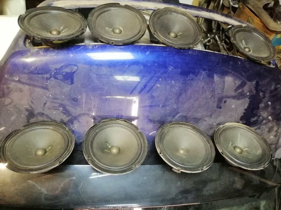 Продам динаміки сабвуфер на ауді а6с5