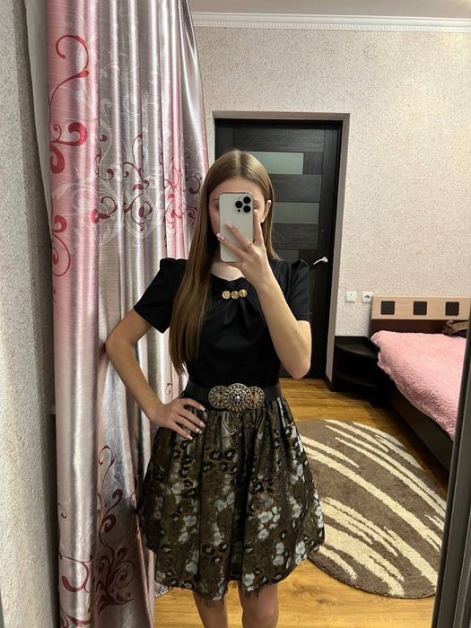 Жіноче вишукане плаття