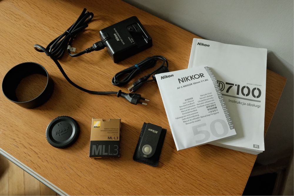 Nikon D7100 + Nikkor 50mm f/1.8G + pilot ML-L3
