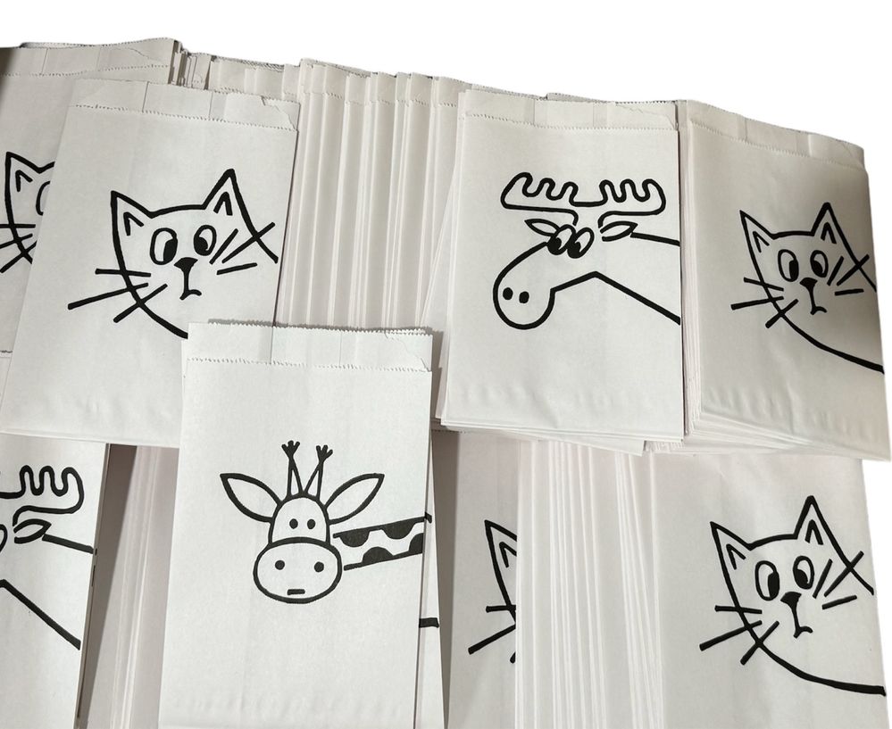 Пакет бумажный Unipack с рисунками