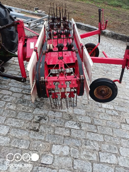 Mexedor juntador de palha feno