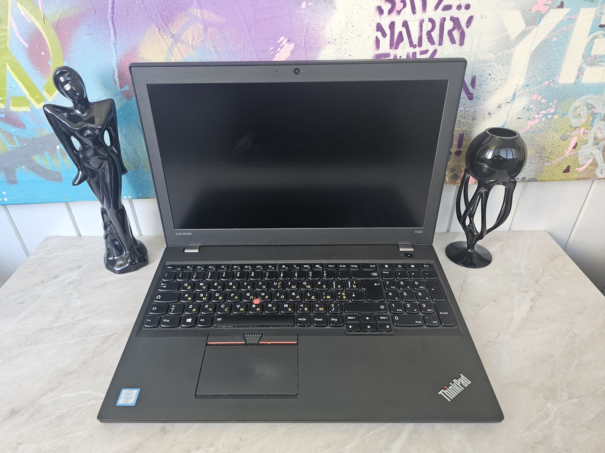 Ноутбук Lenovo T560(i5/16/256)