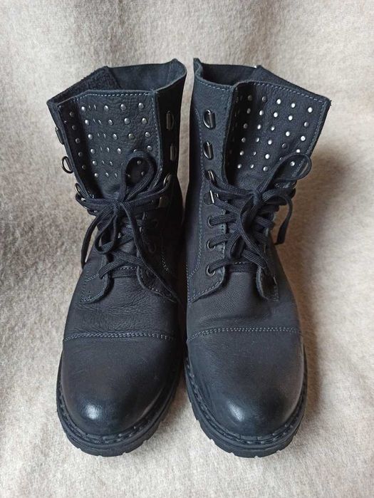 Skórzane botki zimowe z dżetami Lasocki, r. 38