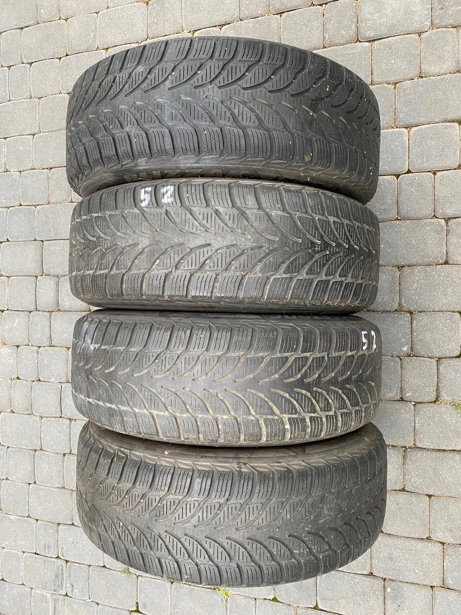Opony Bridgestone Blizzak LM-32 - 205/60/16