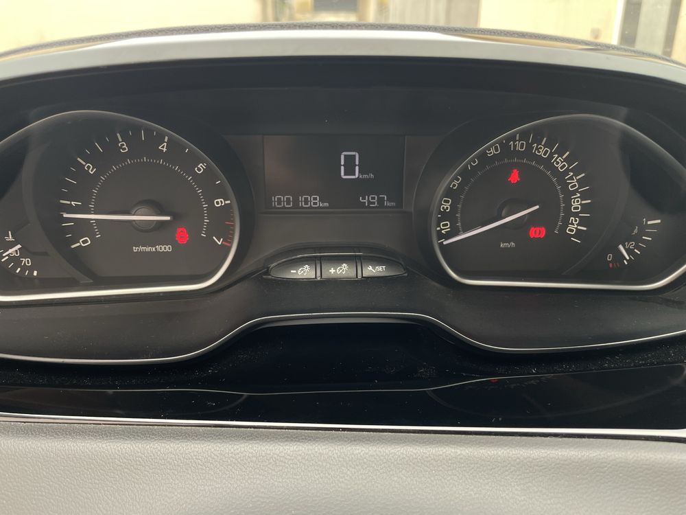 Peugeot 208 Active 1.2 Vti 82cv