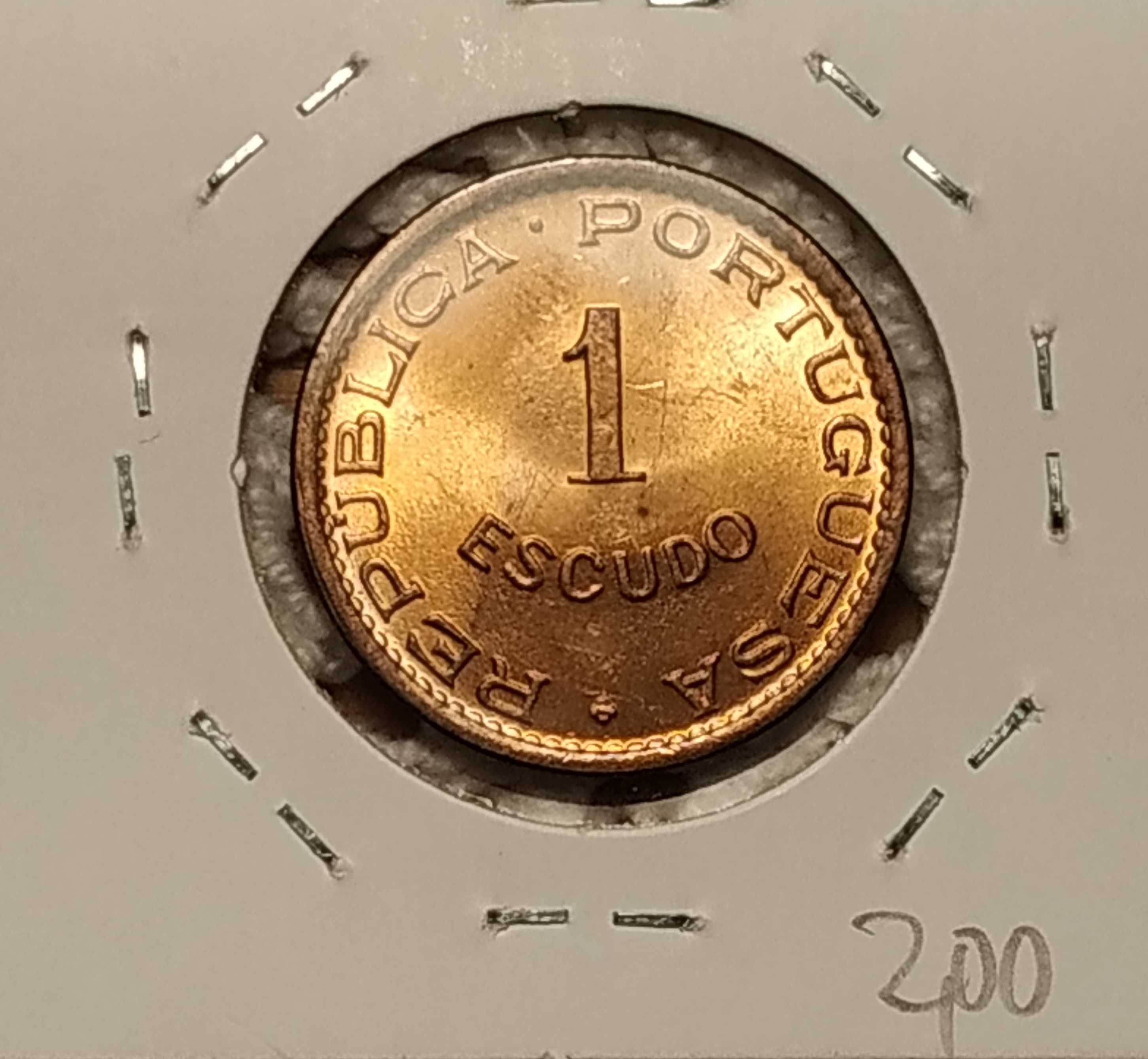 Angola - moeda de 1 escudo de 1974