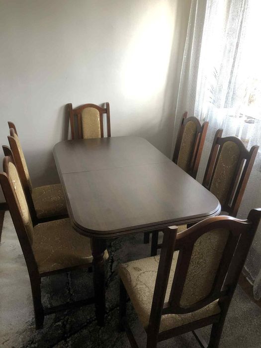 Rozkładany stół + 6 krzeseł