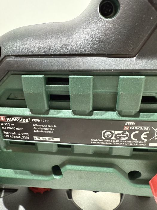 Акумуляторна фрезерна машина PARKSIDE® POFA 12 B3