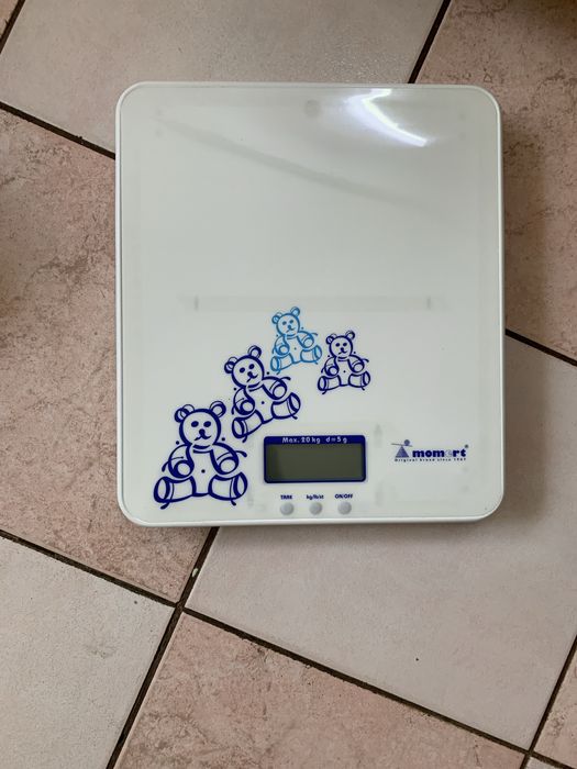 Электронные весы для новорожденных momert