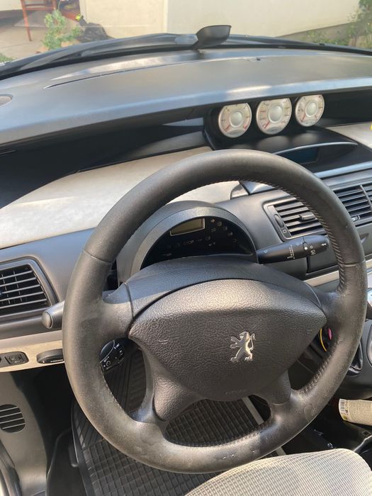 Продам Peugeot 807