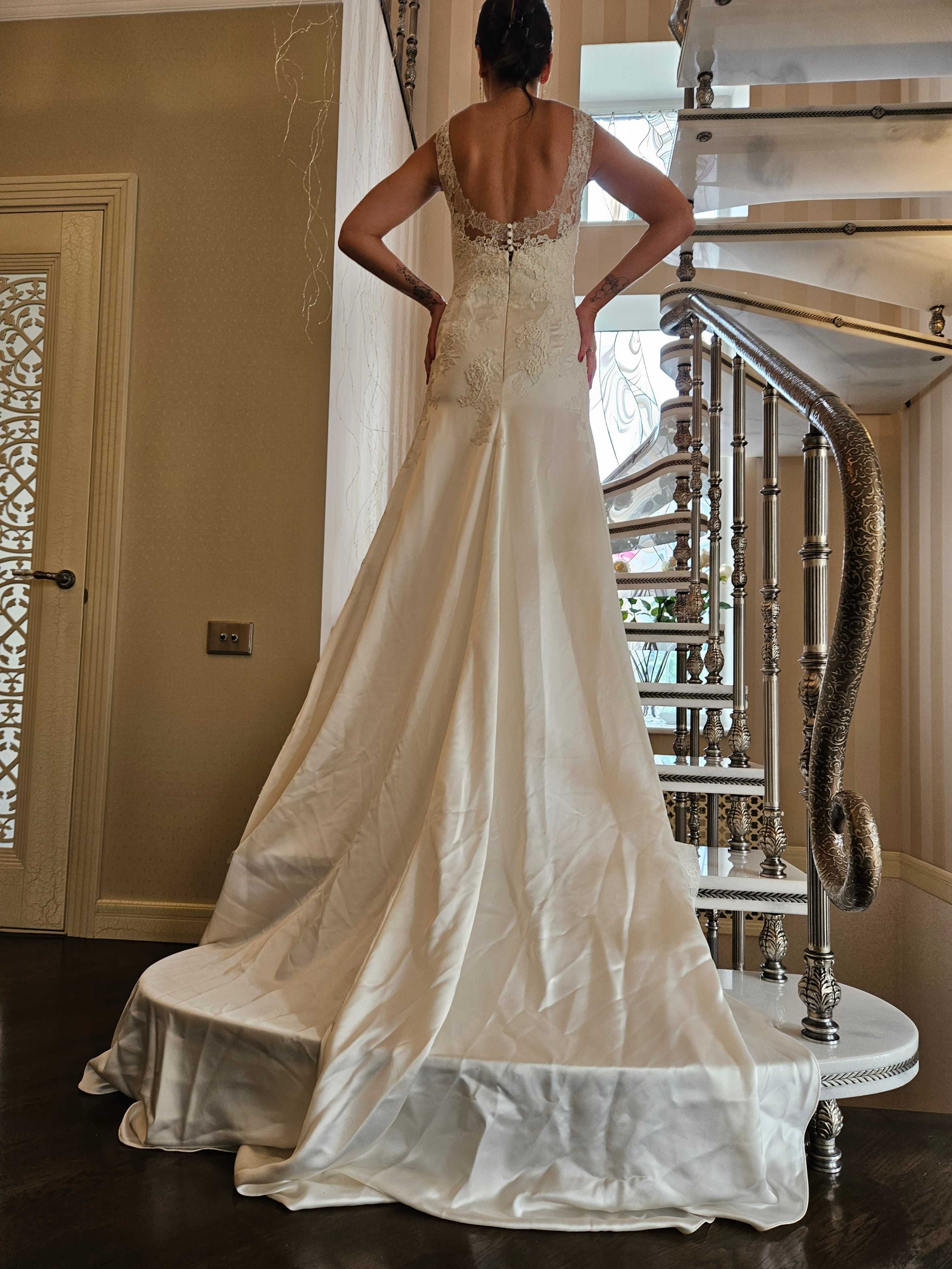 Весільна Pronovias (оригінал) нова, не ношена