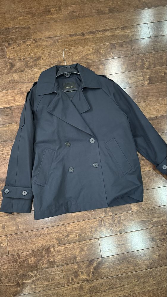 Парка Massimo Dutti