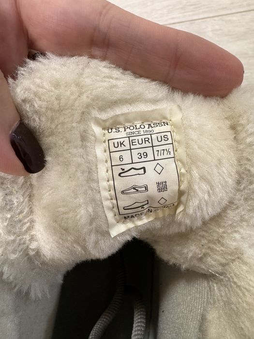 Продам жіночи ботинки