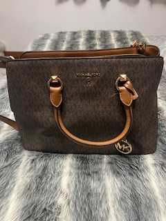 Mala Michael Kors, usada 2 vezes