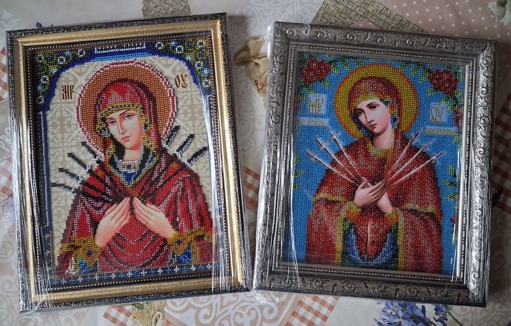 Икона вышитая бисером "Семистрельная"