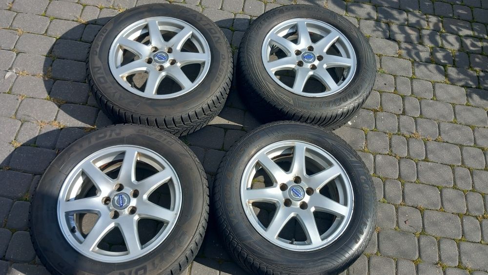 VOLVO FORD 215 60 R16 zimowe