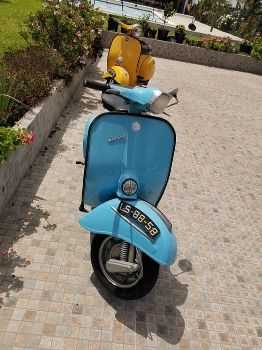 Vespas rallyl e sprint 5 mil euros cada uma