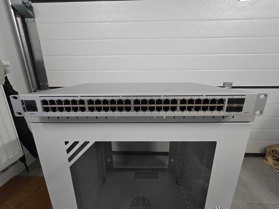 Przełącznik, Switch Ubiquiti UNIFI USW-PRO-48