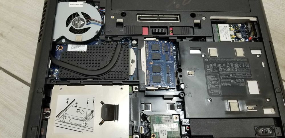 Ноутбук HP 6460B intel I5-2520M/4Gb/250hdd