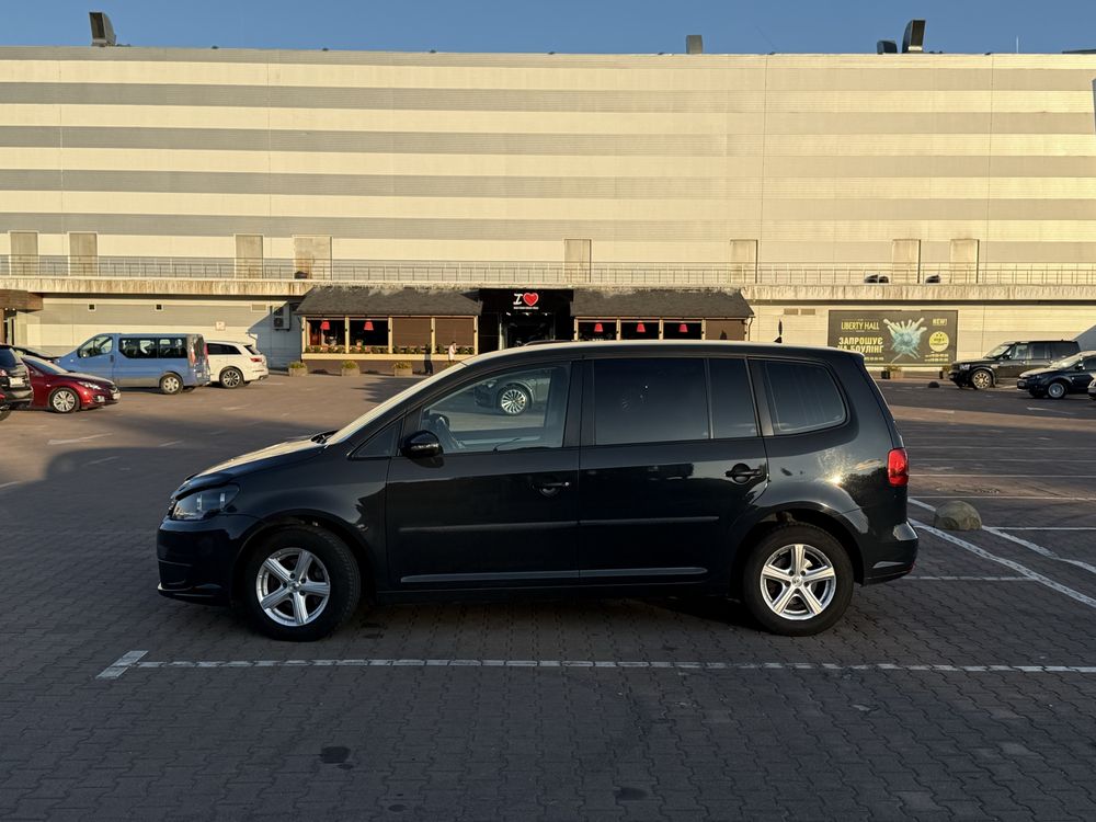 Volkswagen Touran 2.0 TDI 2015 рік