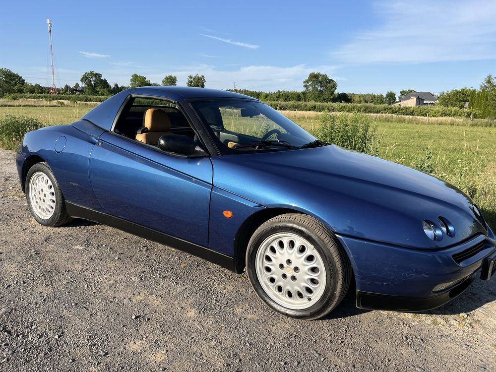 Alfa Romeo Spider 2.0 benz 150KM