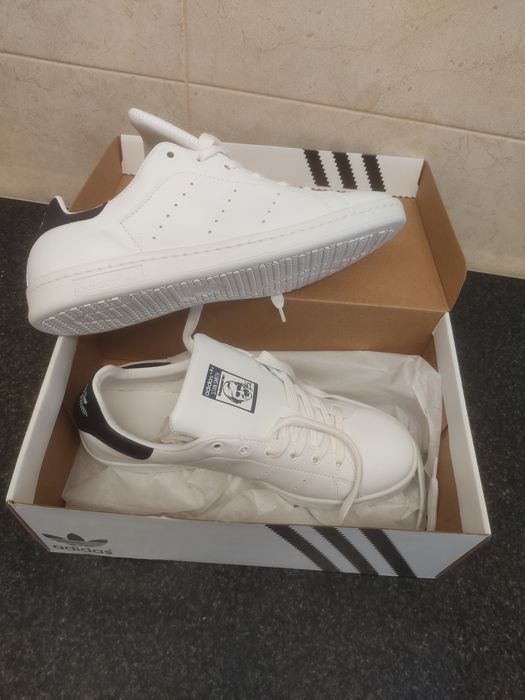 Adidas a estrear na caixa 42