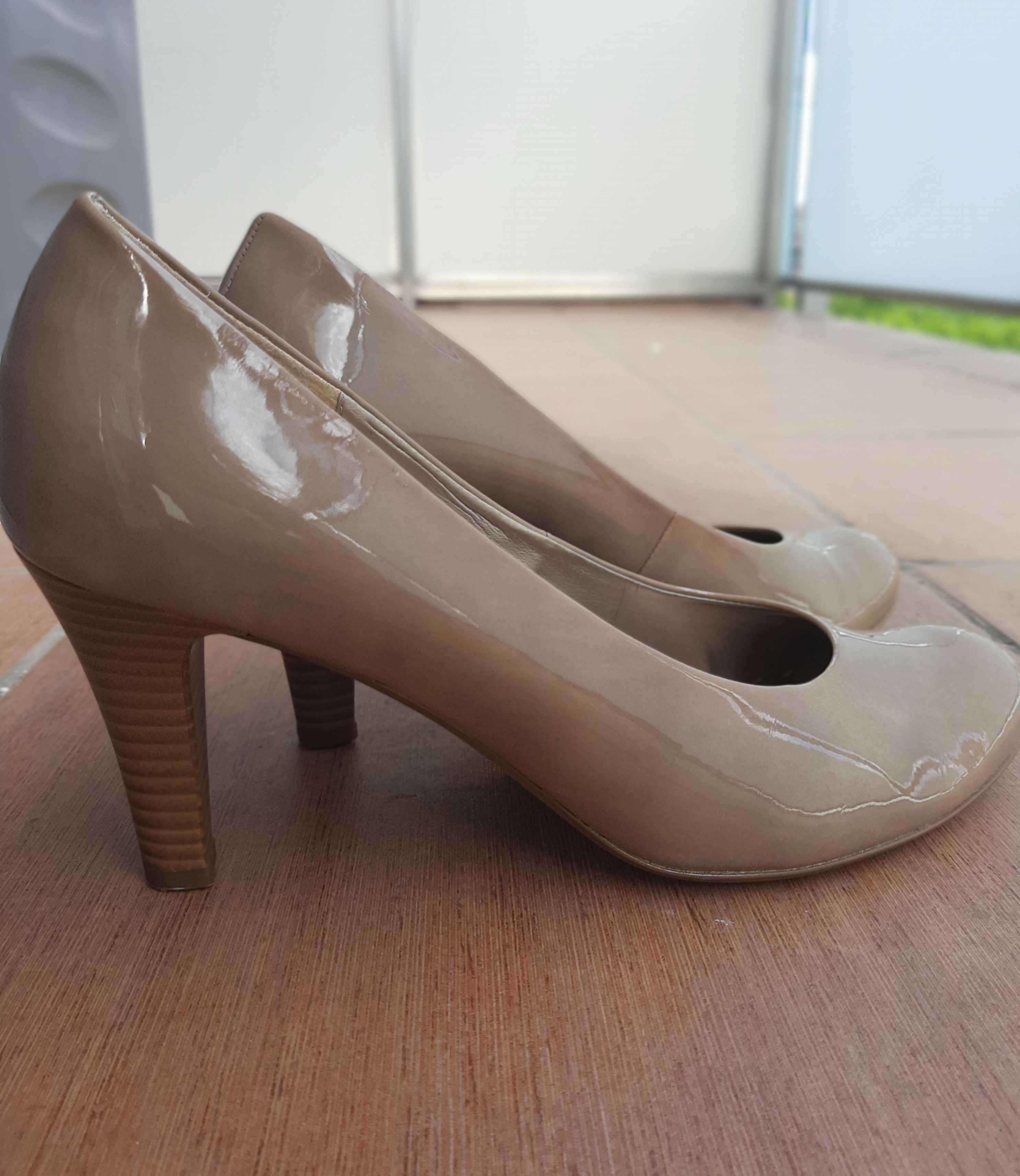 Skórzane czółenka Gabor. Buty na wesele. Wygodne szpilki