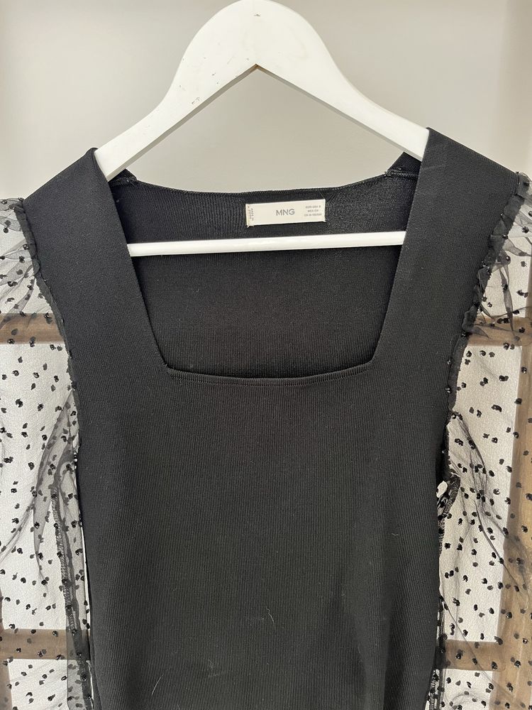 Camisola Preta MNG com Mangas em Tule e Bolinhas