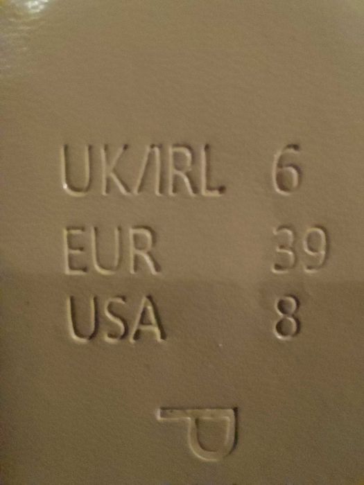 Sandálias Cunha Primark – Creme – Como Novas