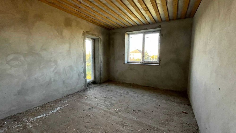 Таун Хаус, вул. Січинського, 11а/3