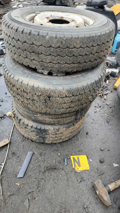 Koło koła felga felgi opona Radial 215/70 15C Renault Master