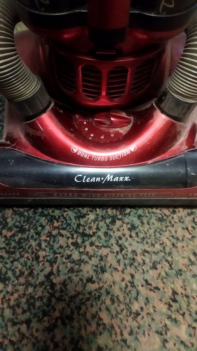 Пылесос Clean Maxx