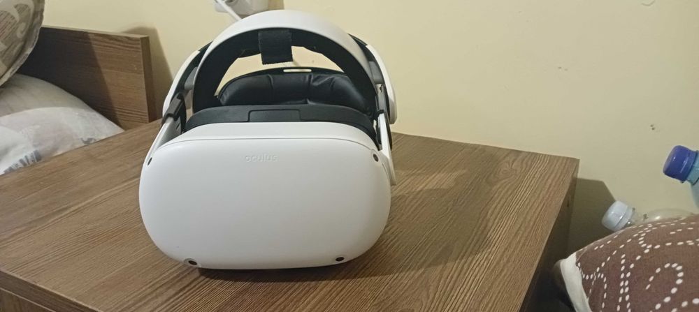 VR Oculus Quest 2 128 GB + Bobo VR M2