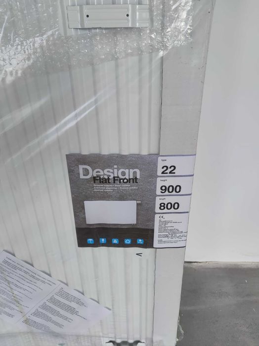 Grzejnik kaloryfer dekoracyjny Stelrad Planar gładki Design/Flatfront