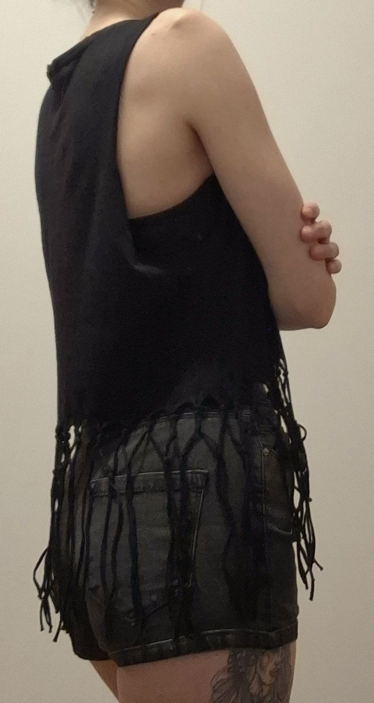 Krótki top z frędzlami H&M, S